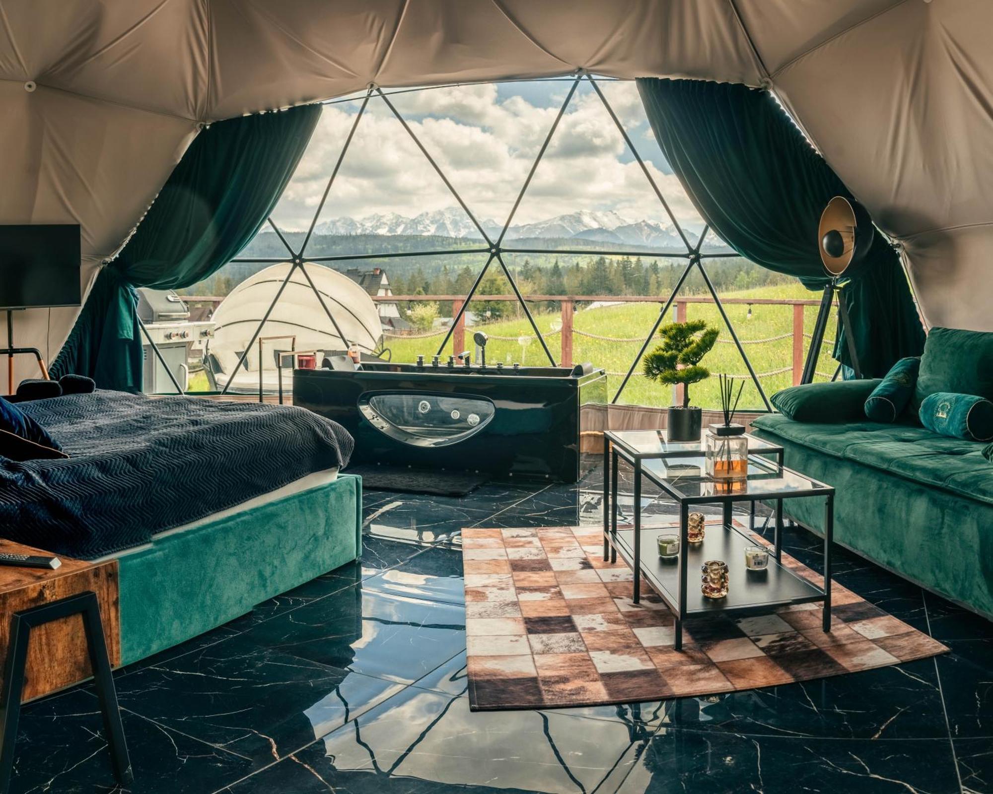 Goralski Harem Osada Glamp & Glass Z Jacuzzi I Balia Luxury tent Zakopane