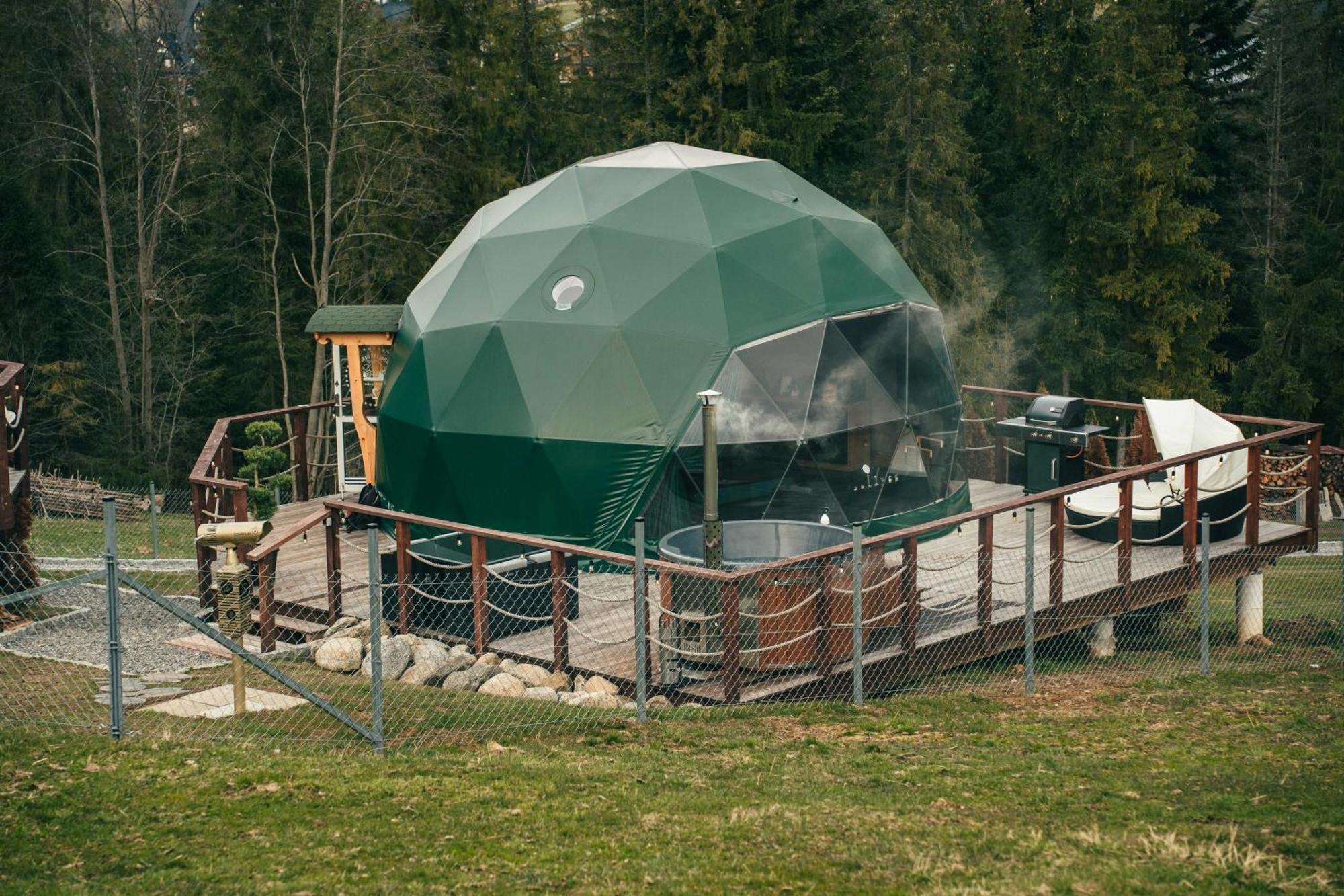 Luxury tent Goralski Harem Osada Glamp & Glass Z Jacuzzi I Balia Zakopane