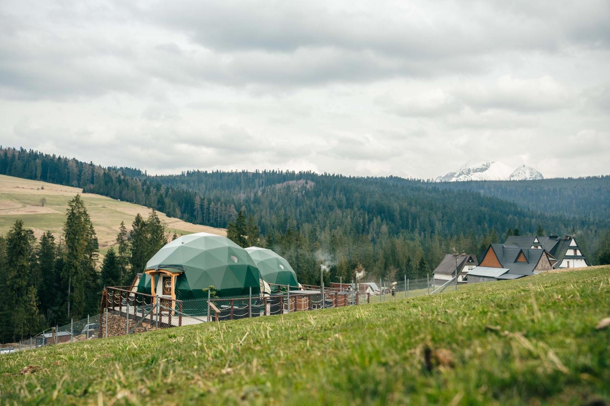 Luxury tent Goralski Harem Osada Glamp & Glass Z Jacuzzi I Balia Zakopane