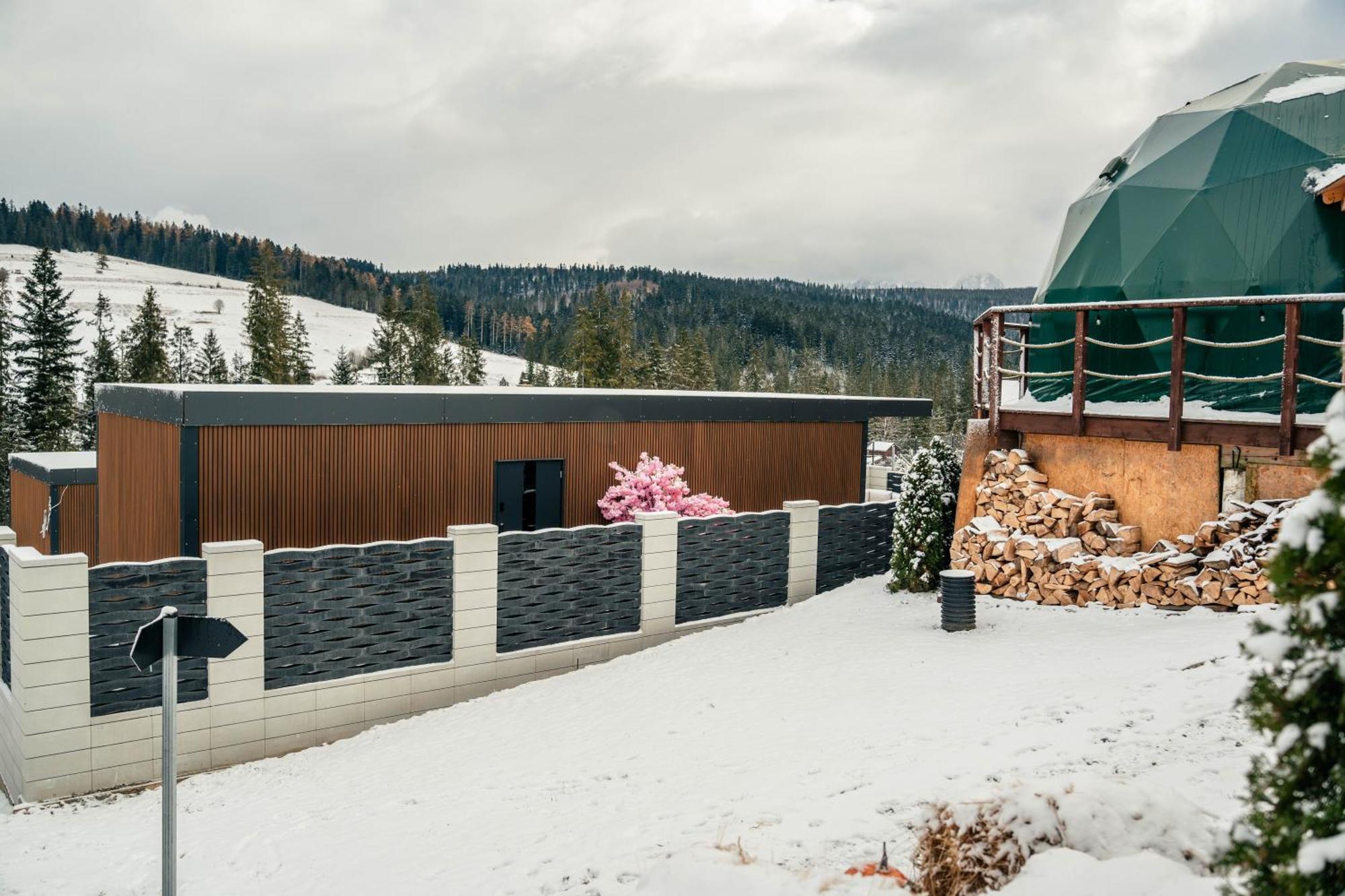 Luxury tent Goralski Harem Osada Glamp & Glass Z Jacuzzi I Balia Zakopane