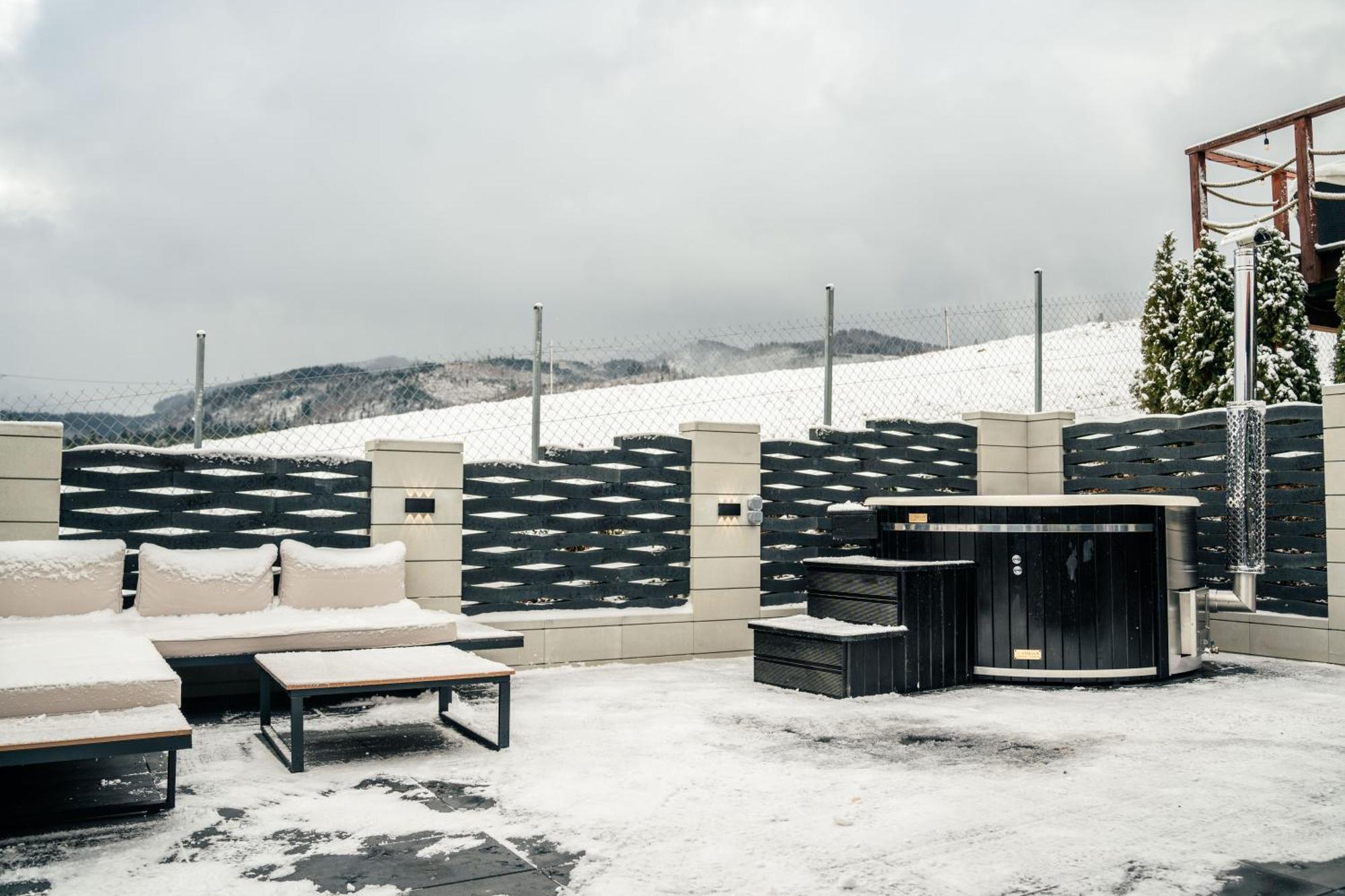Goralski Harem Osada Glamp & Glass Z Jacuzzi I Balia Luxury tent Zakopane